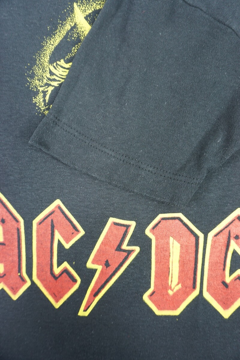 1980s ACDC T-Shirt Young Angus Vintage Band